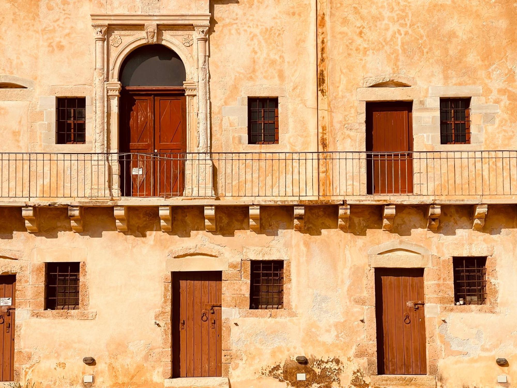 Casa Delfino Hotel & Spa Chania  ภายนอก รูปภาพ
